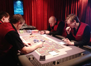 casino med dealer studenter